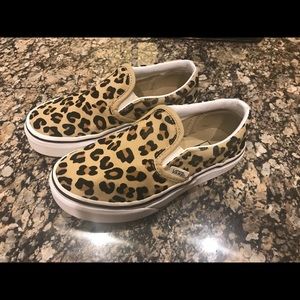 Leopard Vans